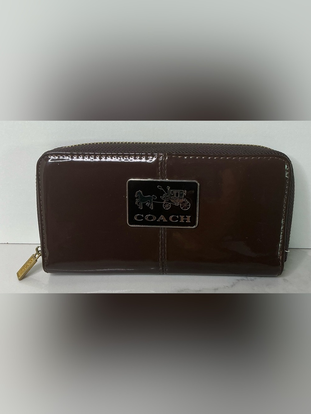 Coach Women's Wallet with Logo Accent and Card Slots Brown Zip-Around Preowned